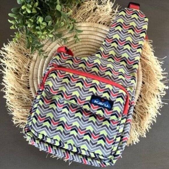 KAVU Seattle Sling Red Yellow Green Chevron Hiking Adventure Rope Bag - Picture 1 of 13